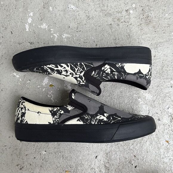 NWOT Andy Warhol canvas slip ons - Picture 2 of 6